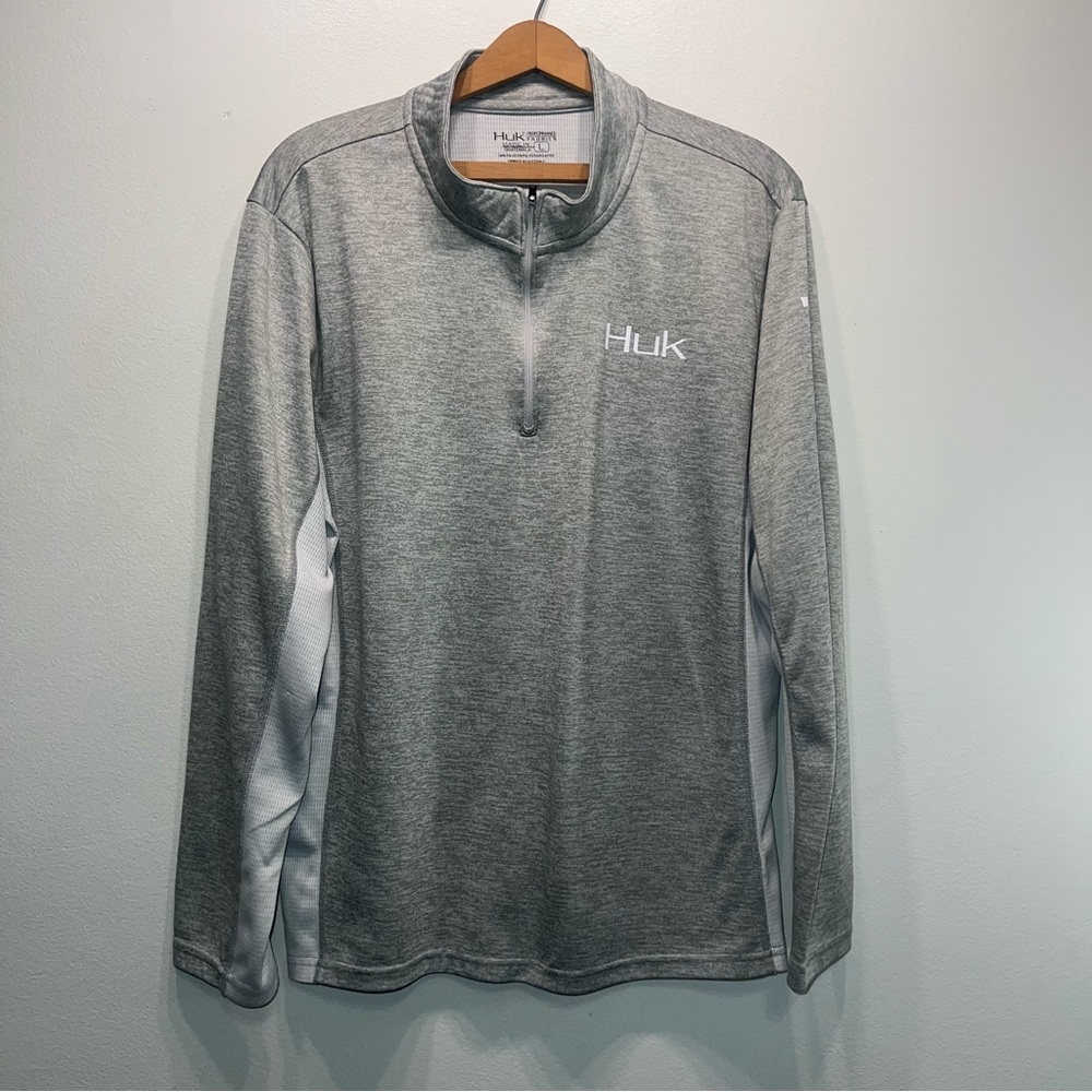 Huk Shirt Mens Large Gray White Performance Fishing Hiking Stetchy Outdoors